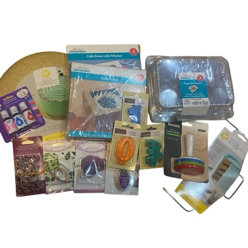 NWT LARGE Baking bundle